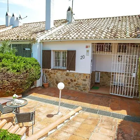 Cl11 Townhouse With Sea Views Holiday home *