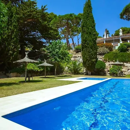 Holiday home Cl11 Townhouse With Sea Views *