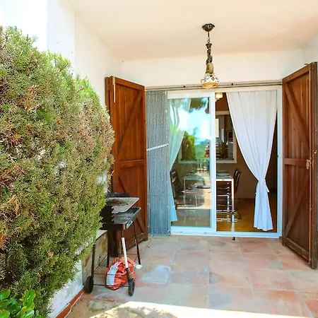 Cl11 Townhouse With Sea Views Holiday home